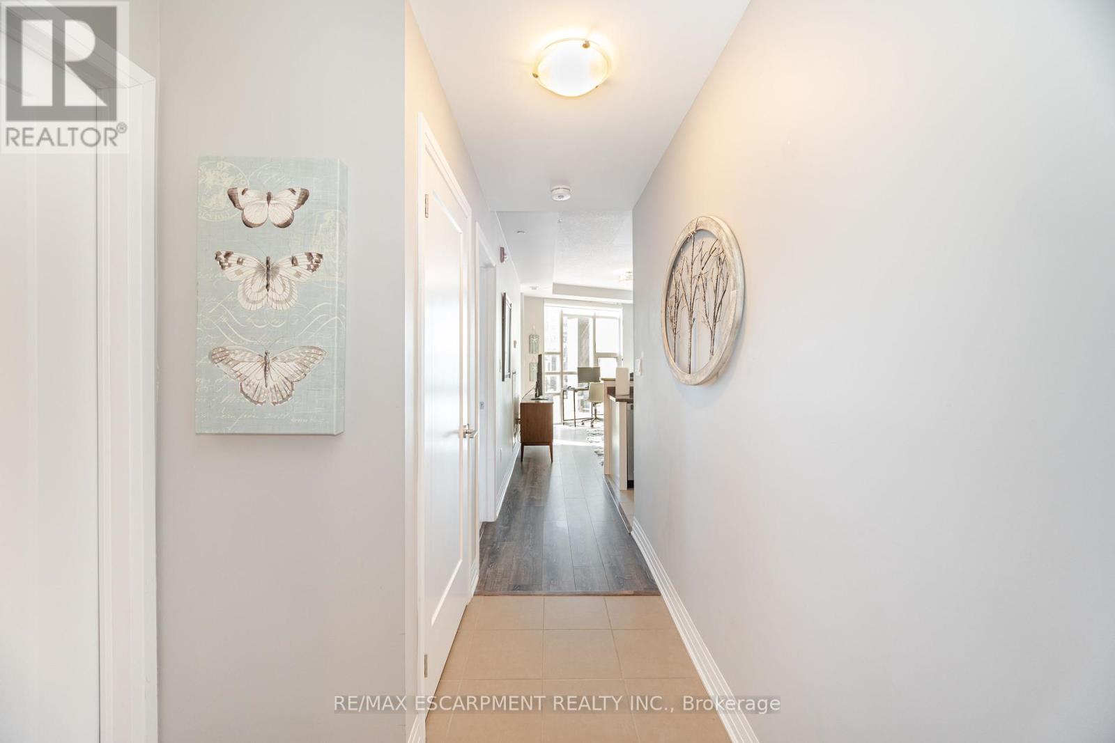 308 - 10 Concord Place, Grimsby, Ontario  L3M 0G6 - Photo 7 - X12379666