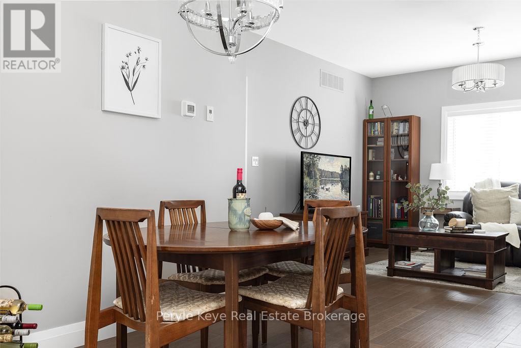 86 Chaffey Township Road, Huntsville, Ontario  P1H 1C8 - Photo 3 - X12379698