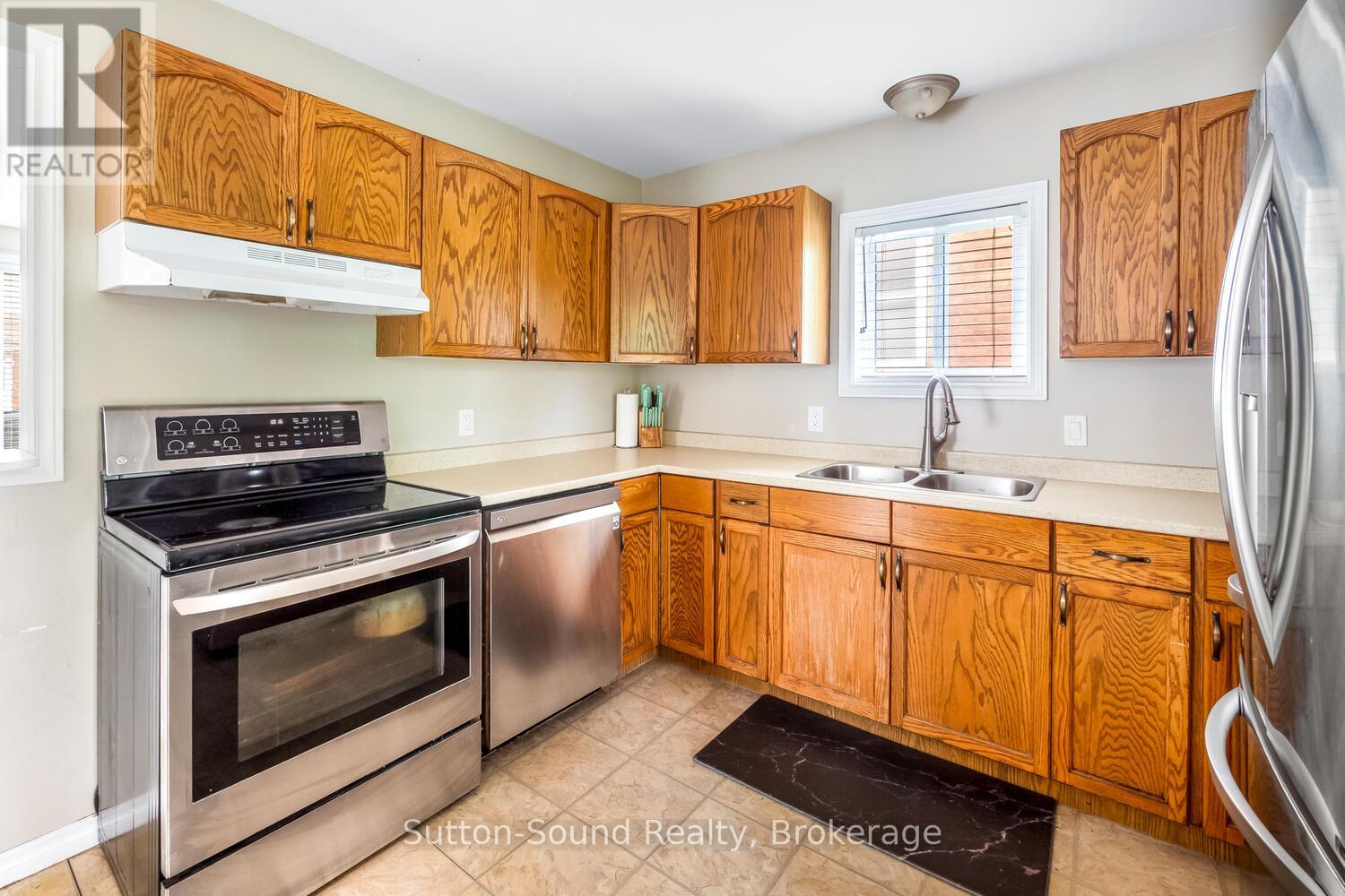 428 11th A Street W, Owen Sound, Ontario  N4K 3T5 - Photo 13 - X12379700
