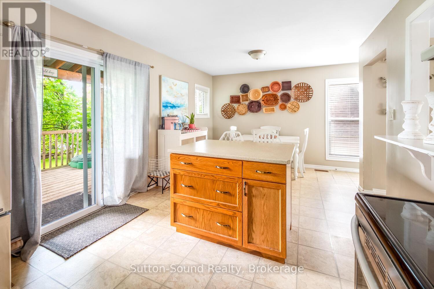 428 11th A Street W, Owen Sound, Ontario  N4K 3T5 - Photo 14 - X12379700