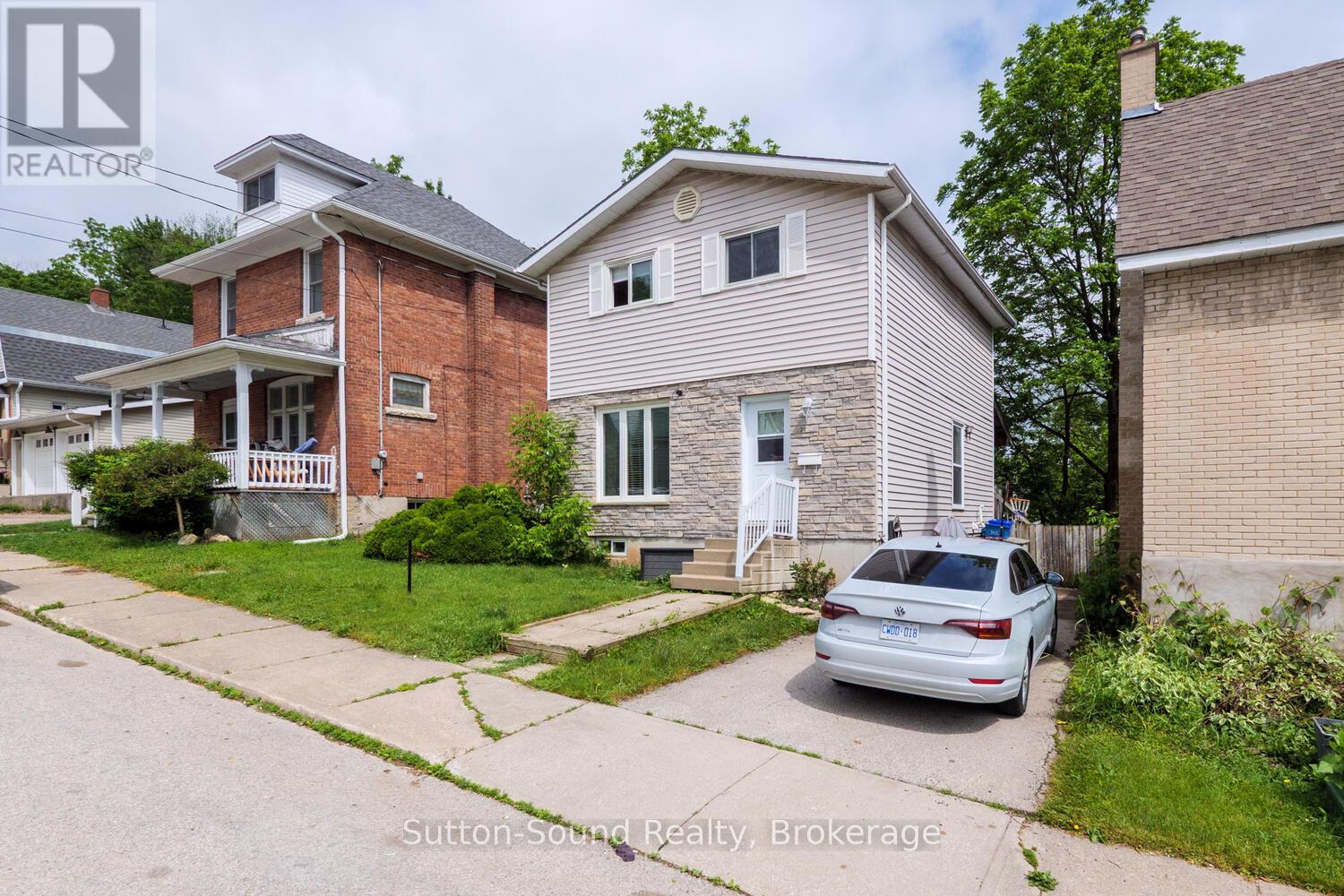 428 11th A Street W, Owen Sound, Ontario  N4K 3T5 - Photo 2 - X12379700