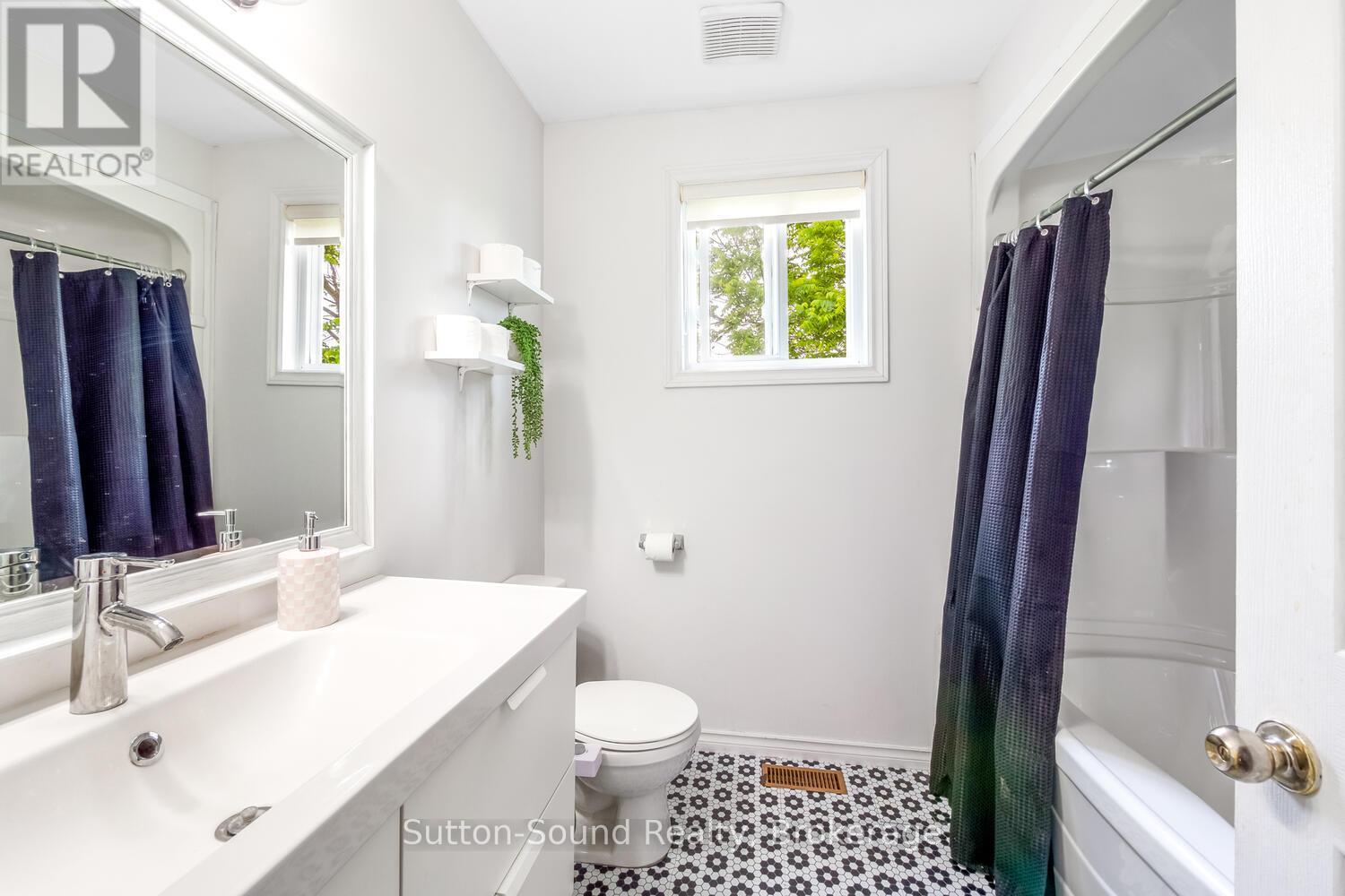 428 11th A Street W, Owen Sound, Ontario  N4K 3T5 - Photo 20 - X12379700
