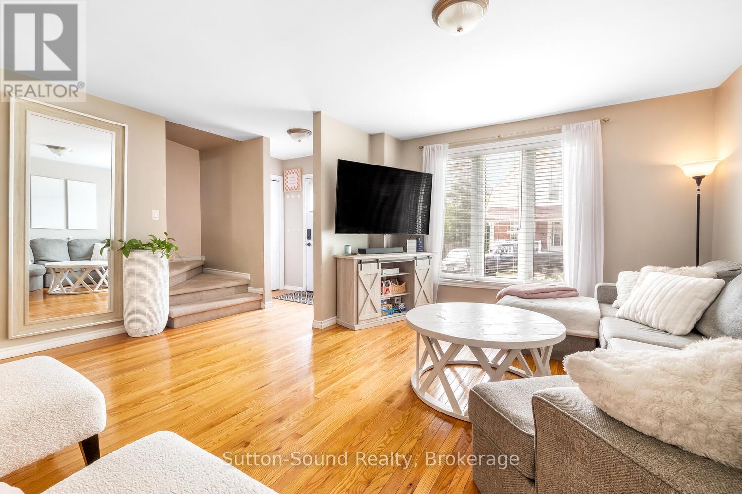 428 11th A Street W, Owen Sound, Ontario  N4K 3T5 - Photo 6 - X12379700
