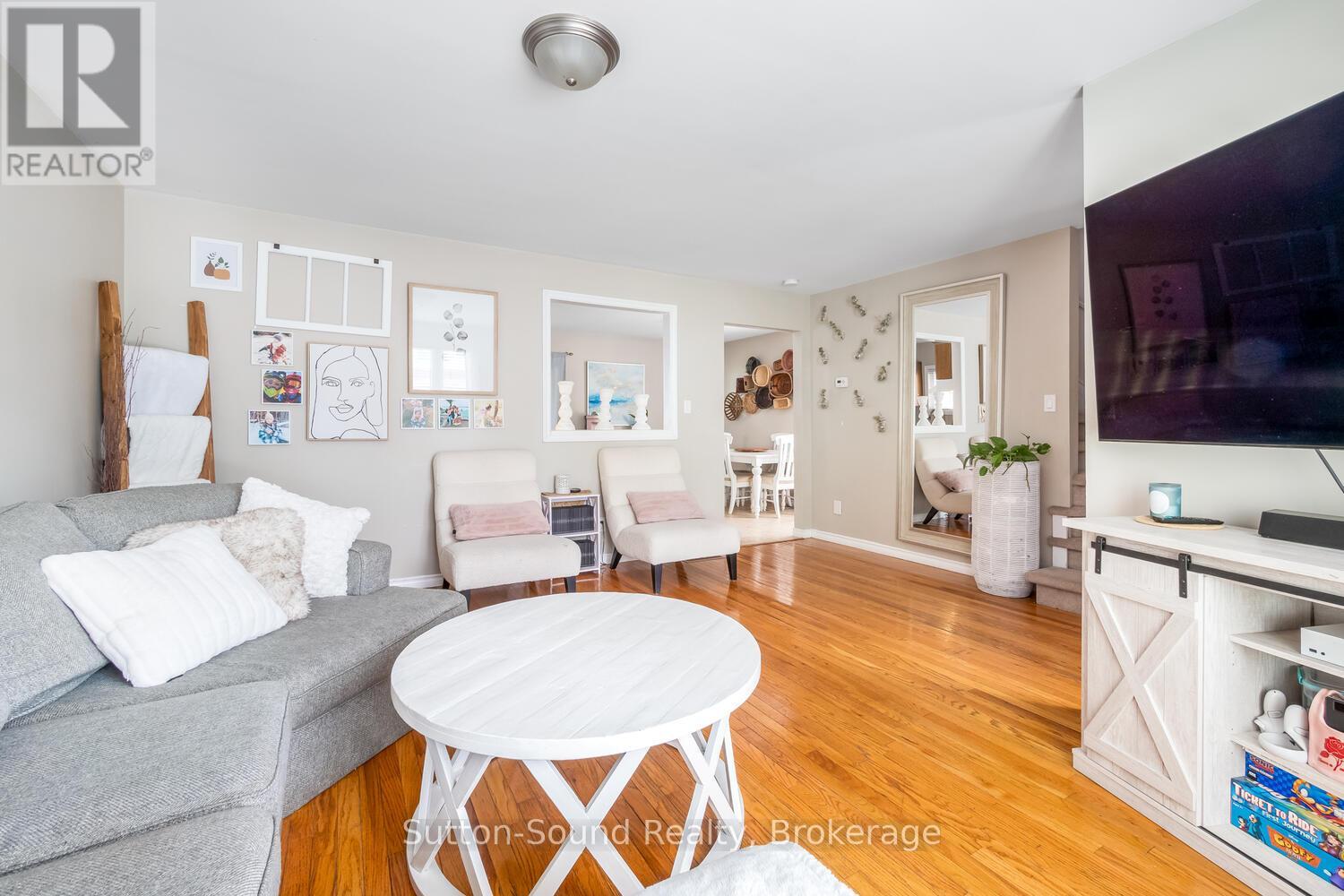 428 11th A Street W, Owen Sound, Ontario  N4K 3T5 - Photo 9 - X12379700