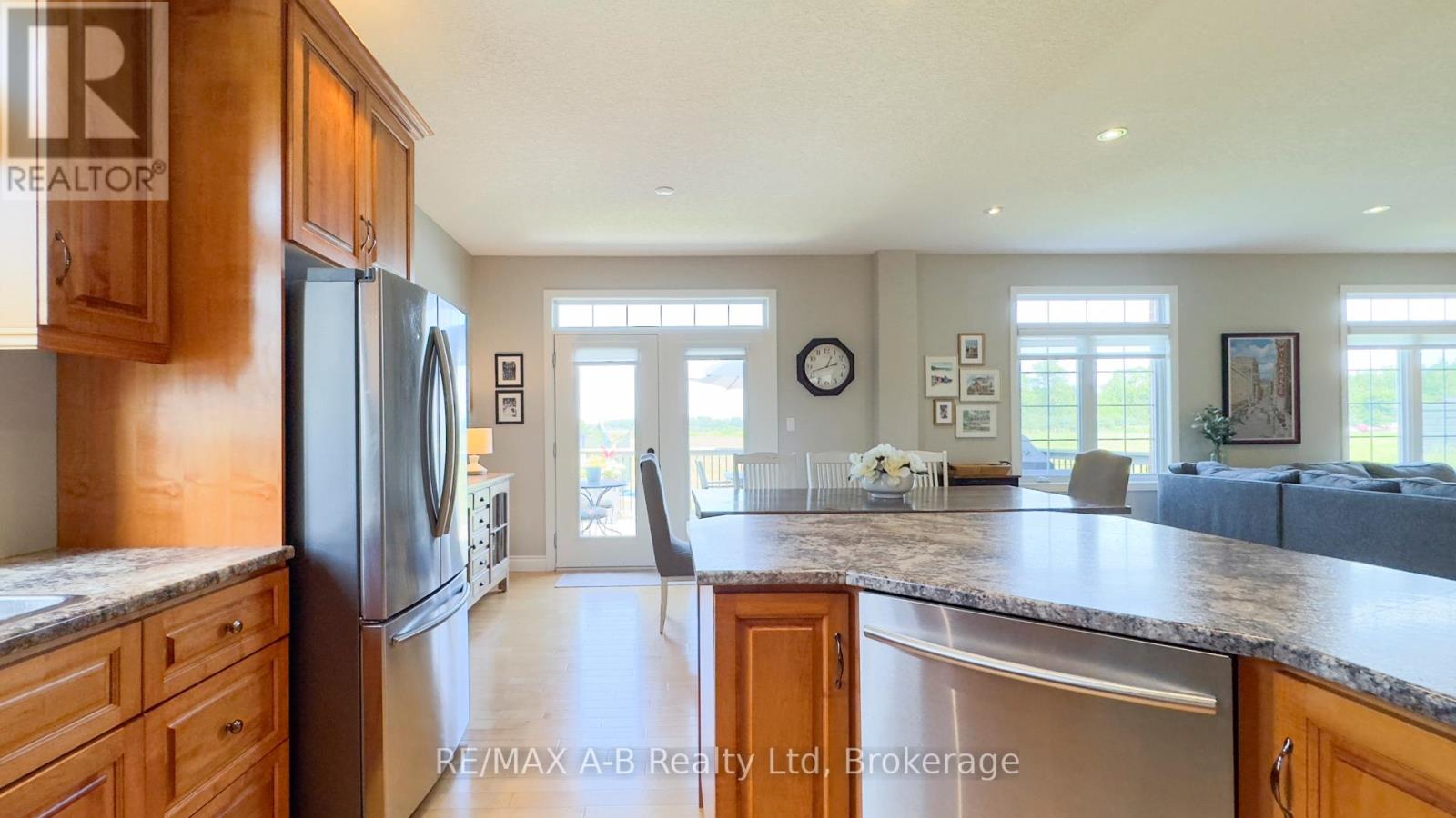77 Guest Court, St. Marys, Ontario  N4X 1E5 - Photo 15 - X12379702