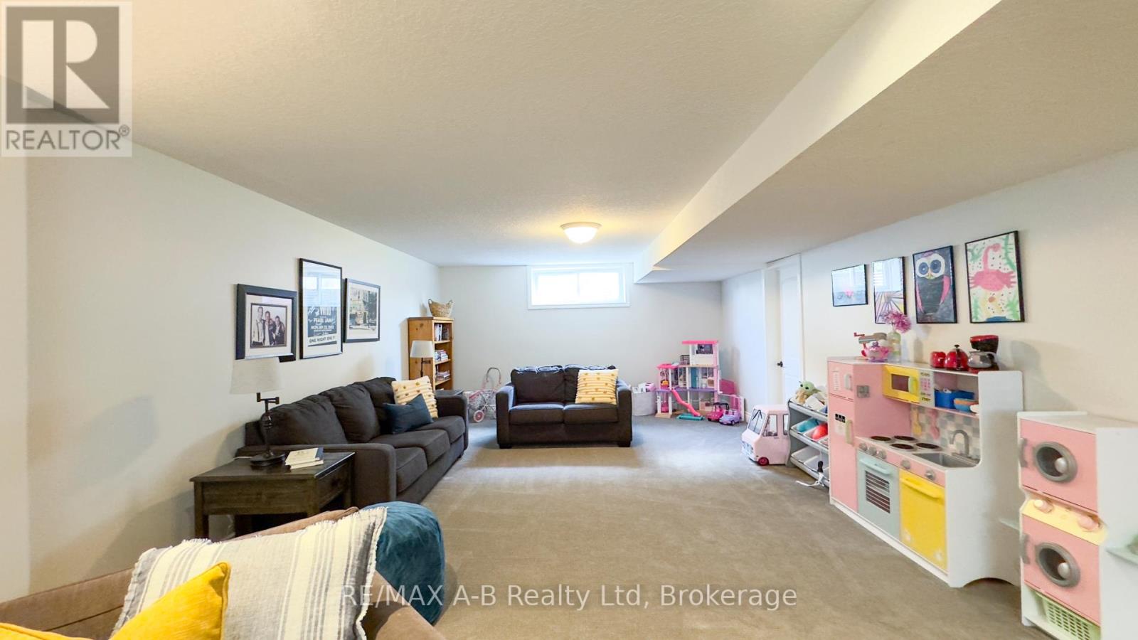 77 Guest Court, St. Marys, Ontario  N4X 1E5 - Photo 40 - X12379702