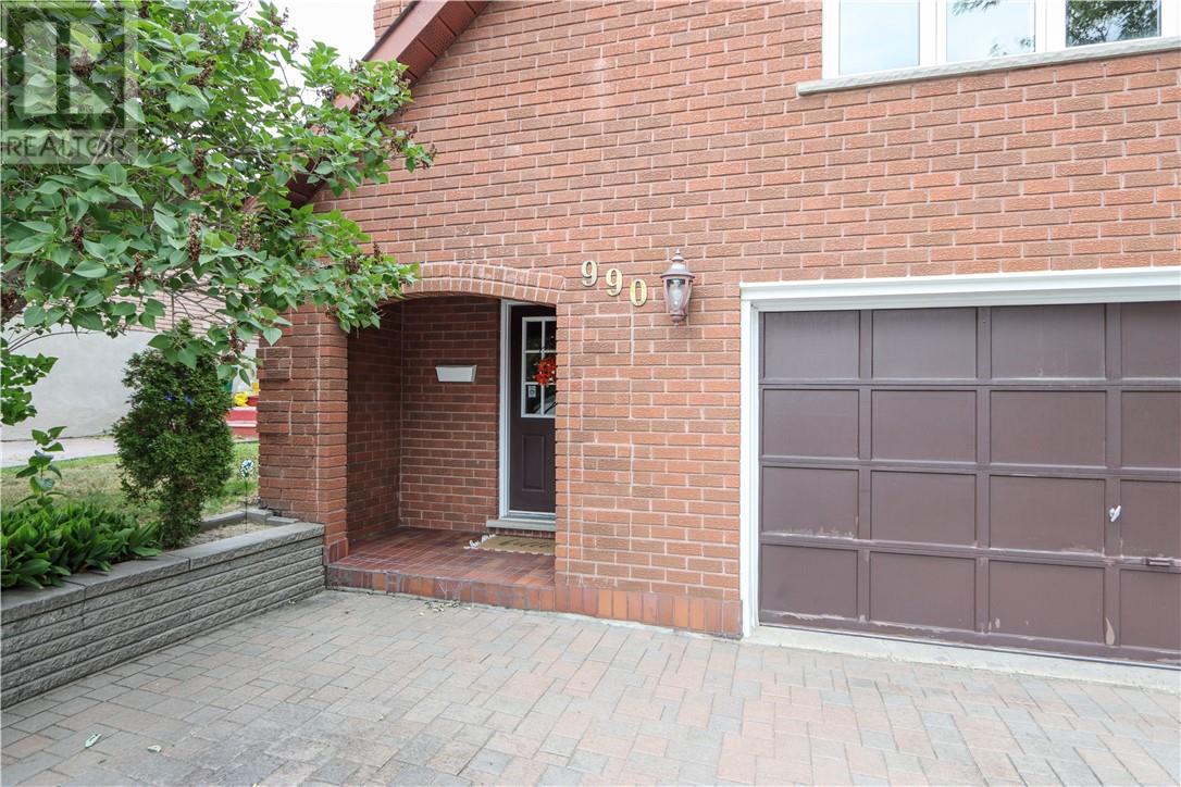 Property at 990 Arthur Street image 2