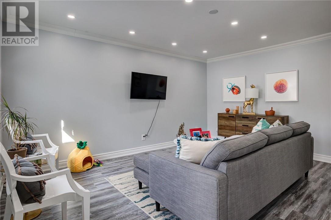Property at 440 Eva Avenue image 4