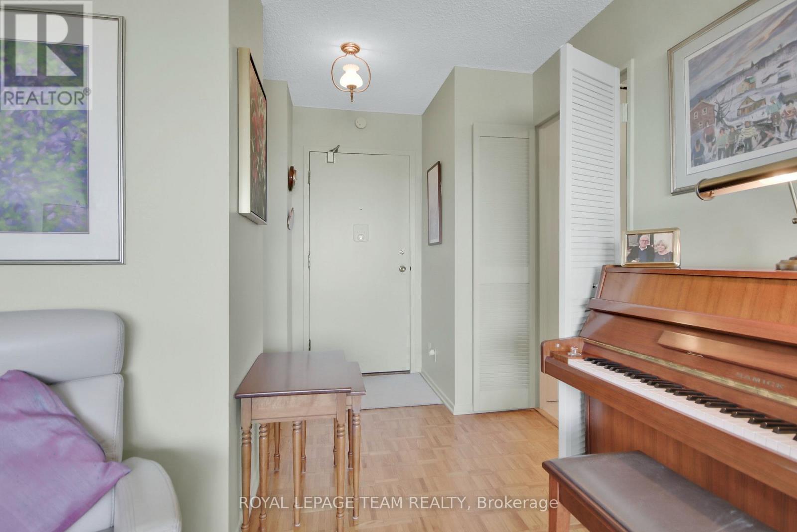 1808 - 1285 Cahill Drive, Ottawa, Ontario  K1V 9A7 - Photo 4 - X12379697