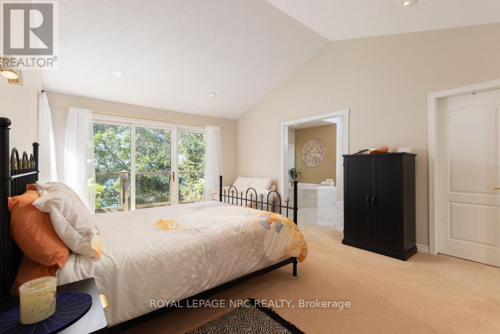 11 Abbey Avenue, St. Catharines, Ontario  L2N 5J5 - Photo 34 - X12379712