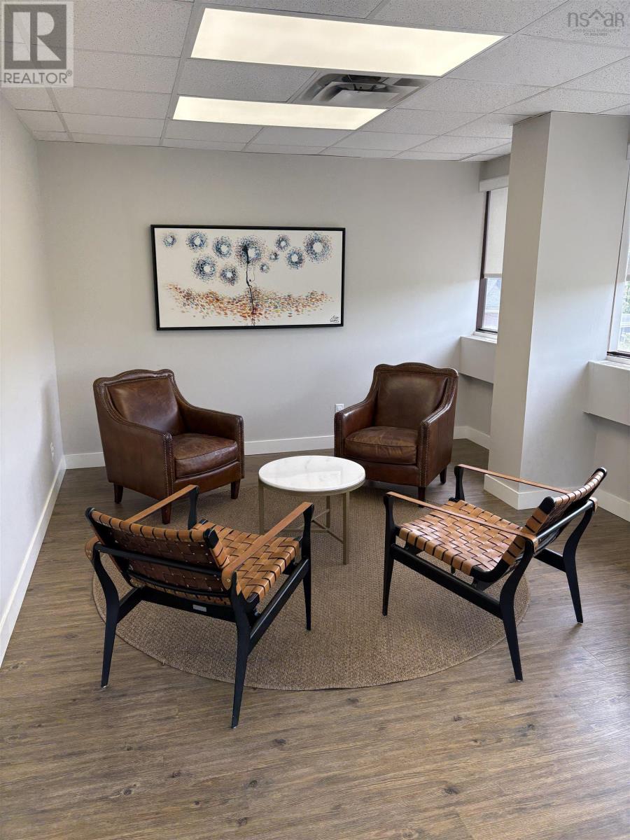 495 5991 Spring Garden Road, Halifax, Nova Scotia