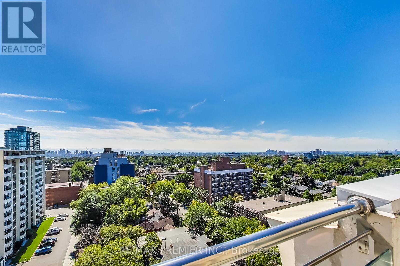 1102 - 15 Maplewood Avenue, Toronto, Ontario  M6C 4B4 - Photo 31 - C12379716