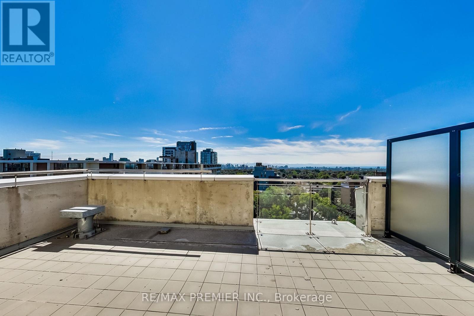 1102 - 15 Maplewood Avenue, Toronto, Ontario  M6C 4B4 - Photo 36 - C12379716