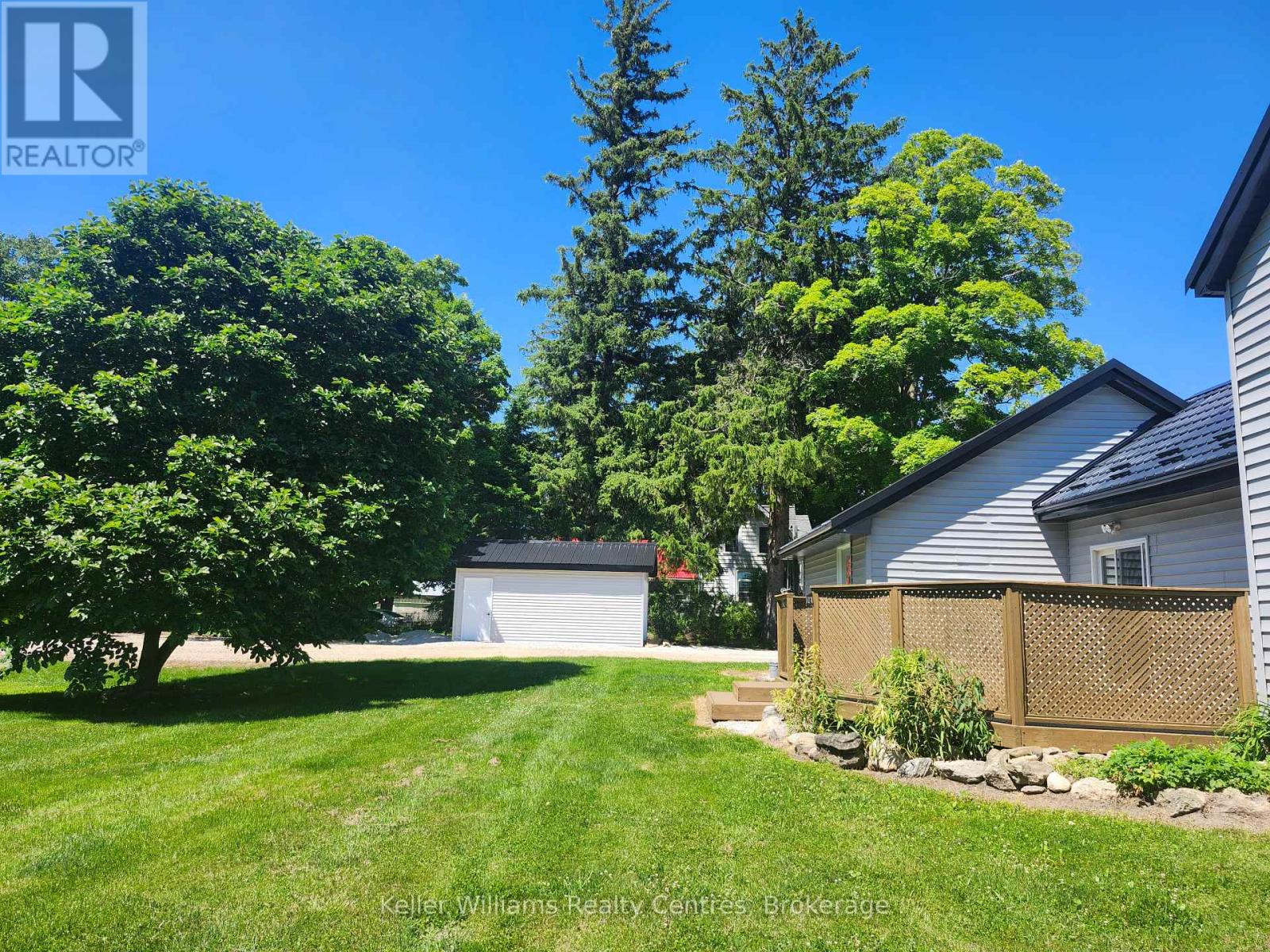 52 Queen Street W, South Bruce Peninsula, Ontario  N0H 1P0 - Photo 45 - X12251040