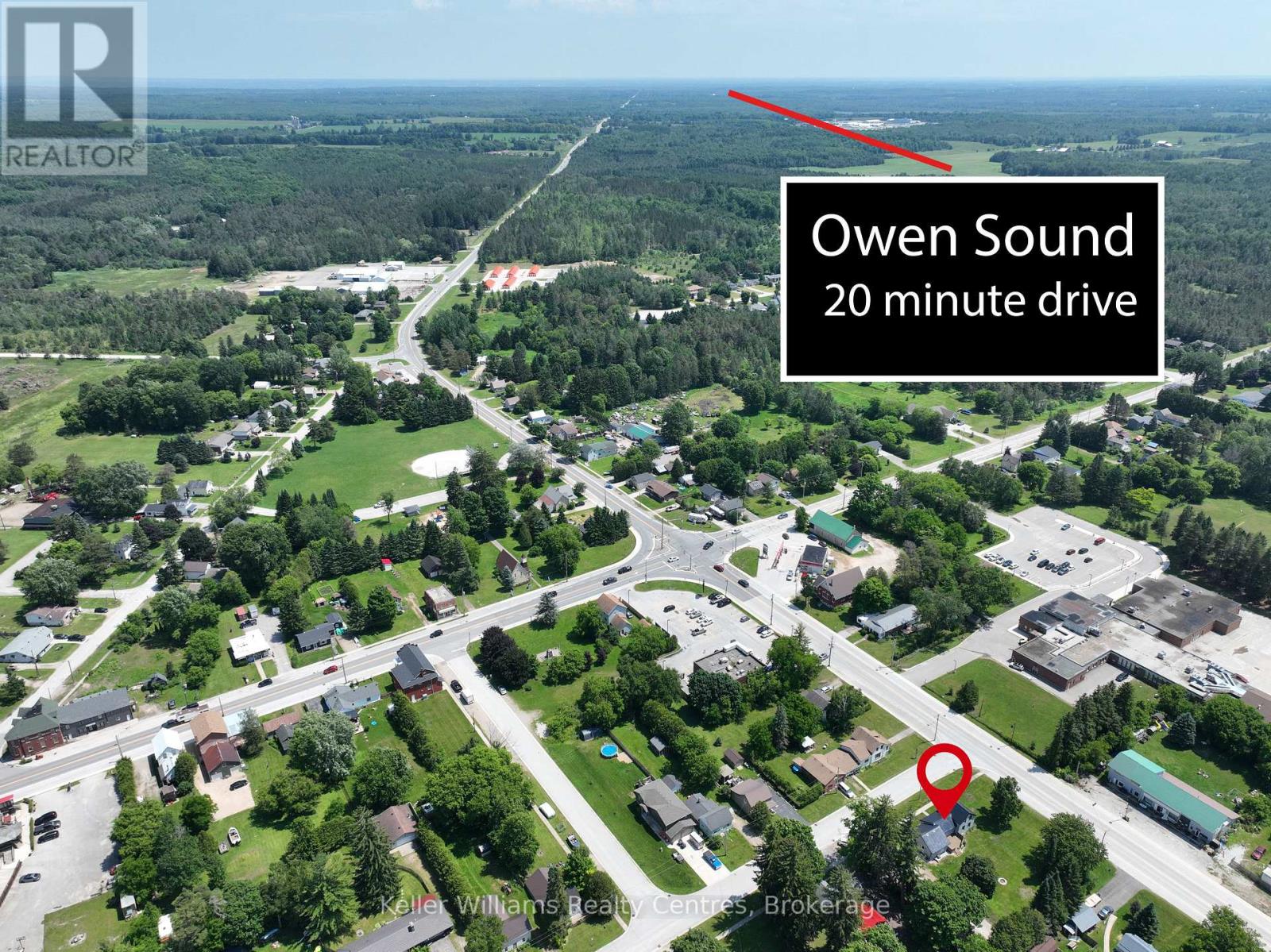52 Queen Street W, South Bruce Peninsula, Ontario  N0H 1P0 - Photo 6 - X12251040