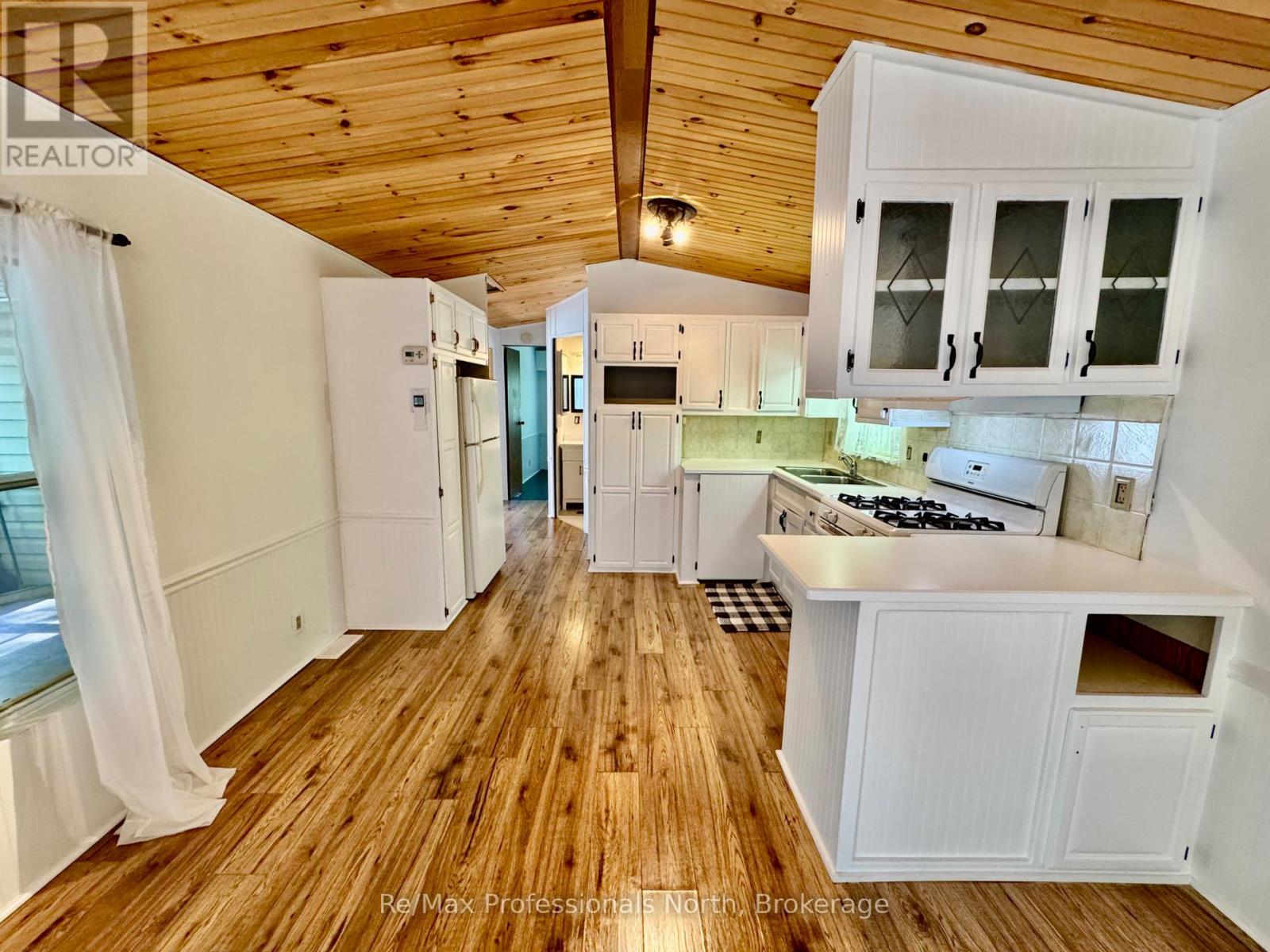 86 - 1007 Racoon Road, Gravenhurst, Ontario  P1P 1R1 - Photo 10 - X12379720