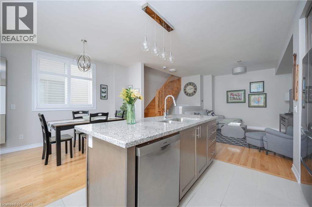 3084 Cascade Common, Oakville, Ontario  L6H 0R7 - Photo 8 - 40765221