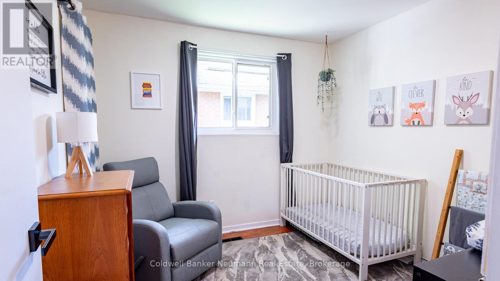 54 Conroy Crescent, Guelph, Ontario  N1G 2V6 - Photo 20 - X12379798