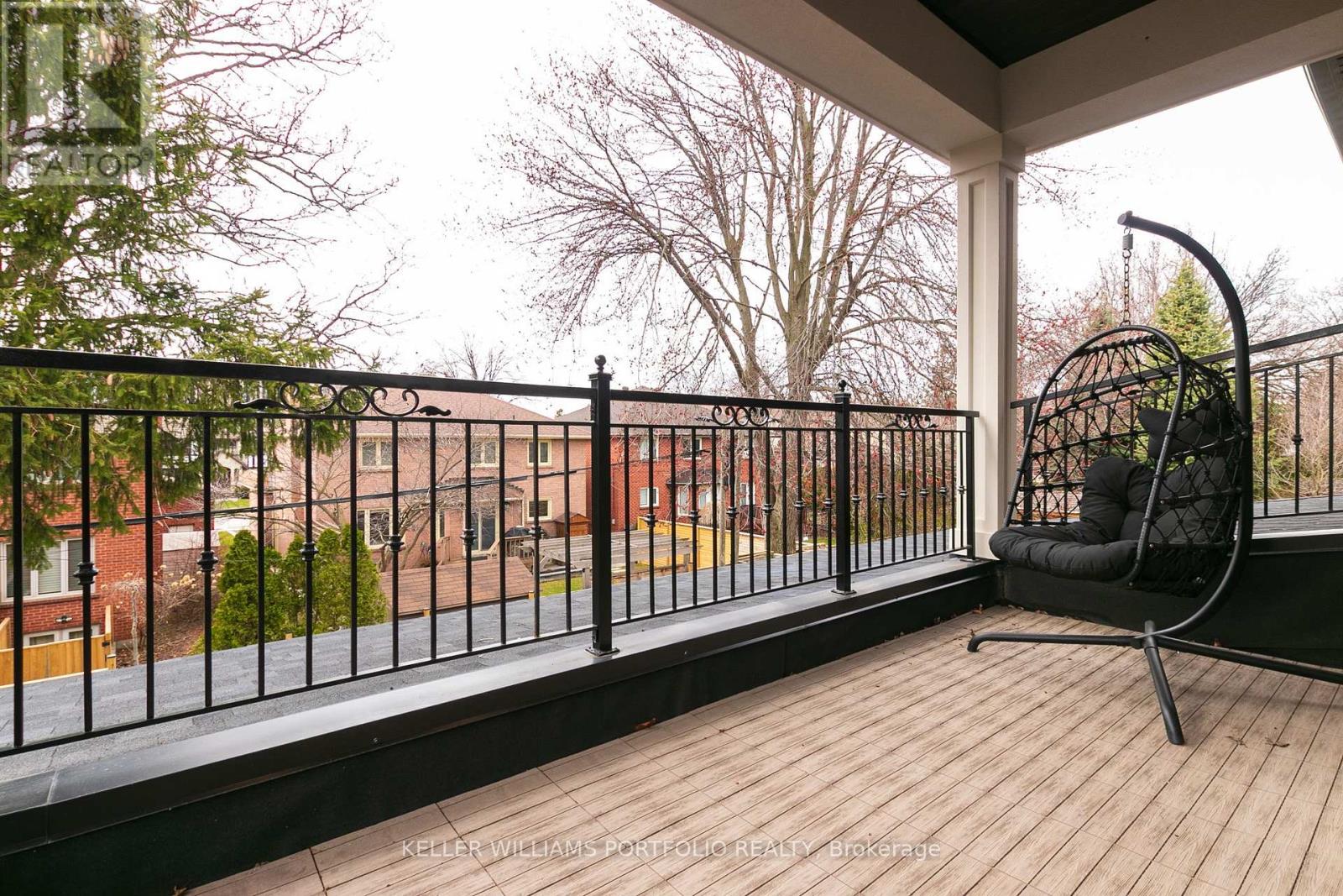 38 Smithwood Drive, Toronto, Ontario  M9B 4R9 - Photo 28 - W12379722