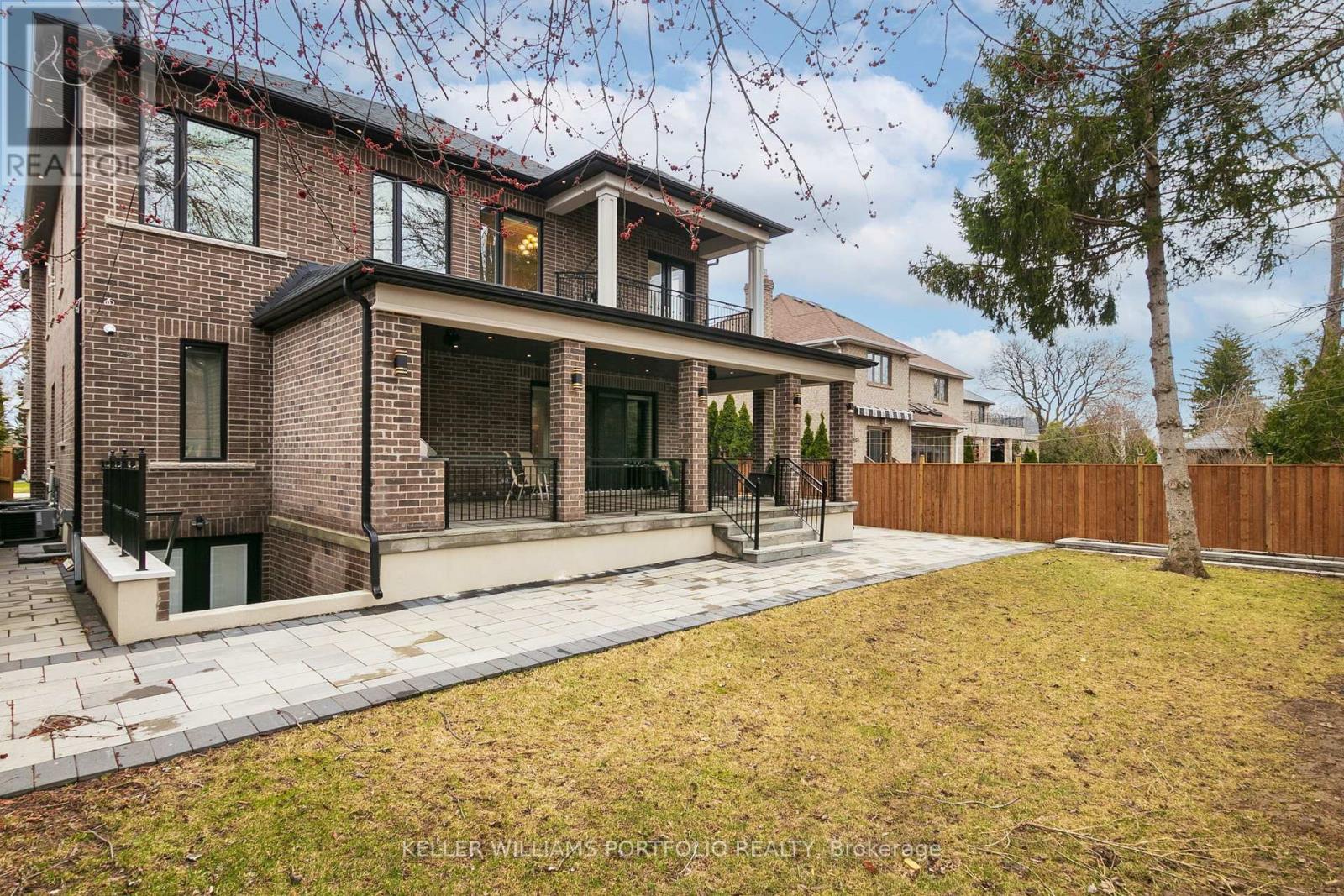 38 Smithwood Drive, Toronto, Ontario  M9B 4R9 - Photo 43 - W12379722