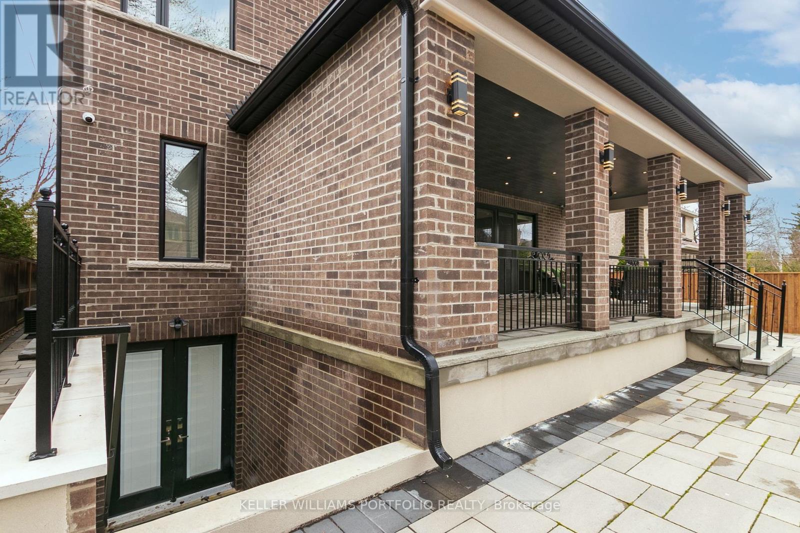 38 Smithwood Drive, Toronto, Ontario  M9B 4R9 - Photo 45 - W12379722