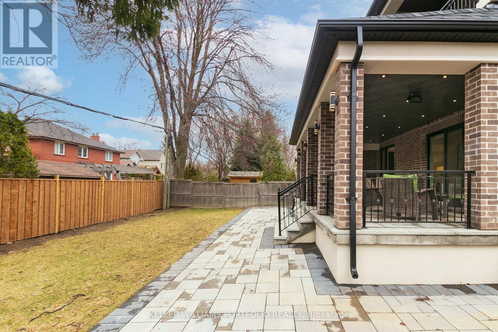38 Smithwood Drive, Toronto, Ontario  M9B 4R9 - Photo 46 - W12379722