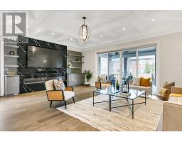 38 SMITHWOOD DRIVE, Toronto, Ontario