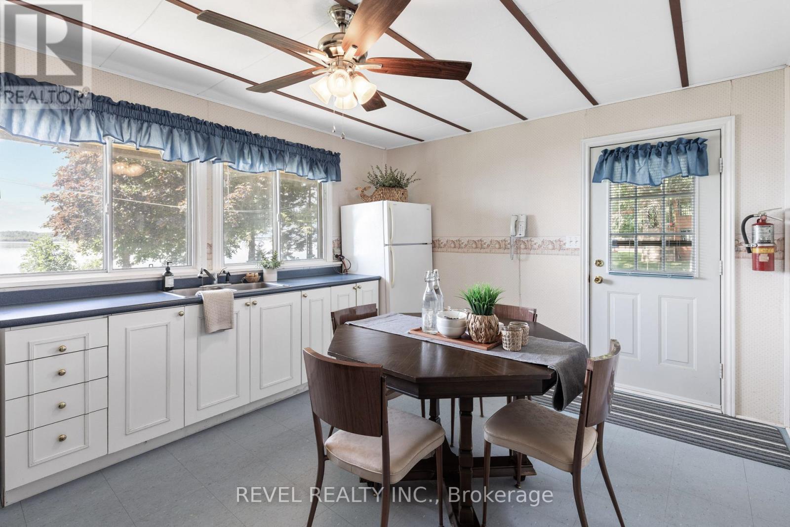 144 Starr Boulevard, Kawartha Lakes, Ontario  K0M 2C0 - Photo 11 - X12379811