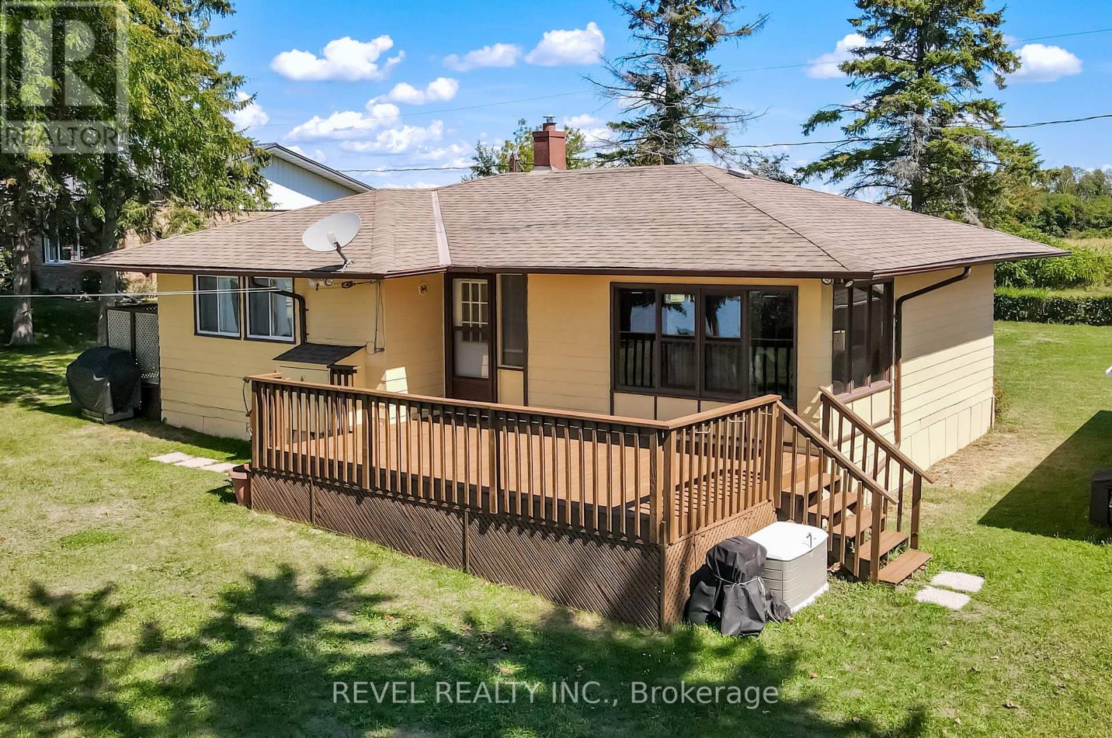 144 Starr Boulevard, Kawartha Lakes, Ontario  K0M 2C0 - Photo 3 - X12379811