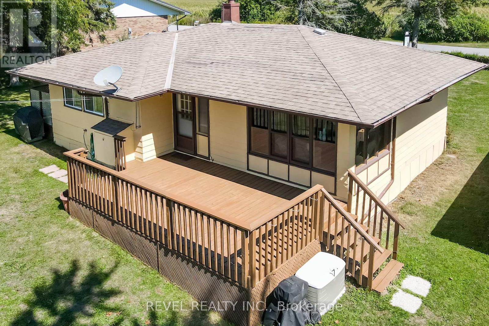 144 Starr Boulevard, Kawartha Lakes, Ontario  K0M 2C0 - Photo 7 - X12379811