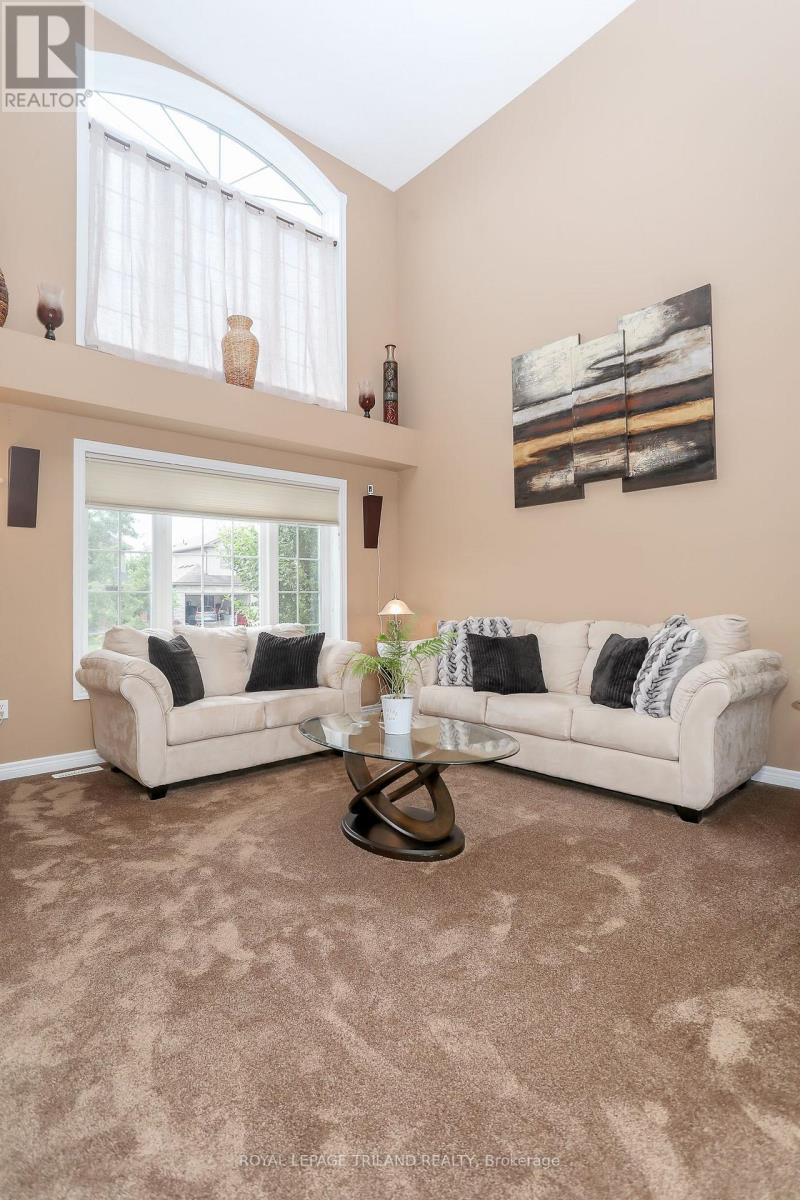 1356 Birchwood Drive, London South, Ontario  N6K 4Y5 - Photo 6 - X12379812
