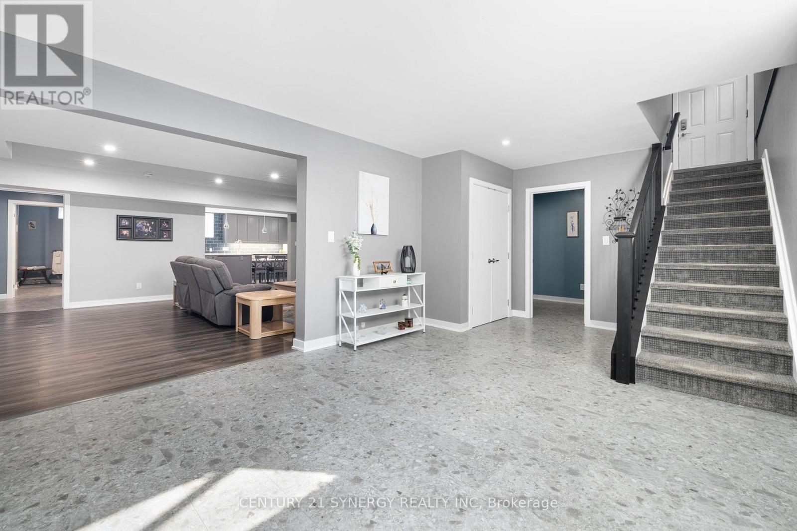 1281 Georges Vanier Drive N, Ottawa, Ontario  K4C 1R6 - Photo 34 - X12379747