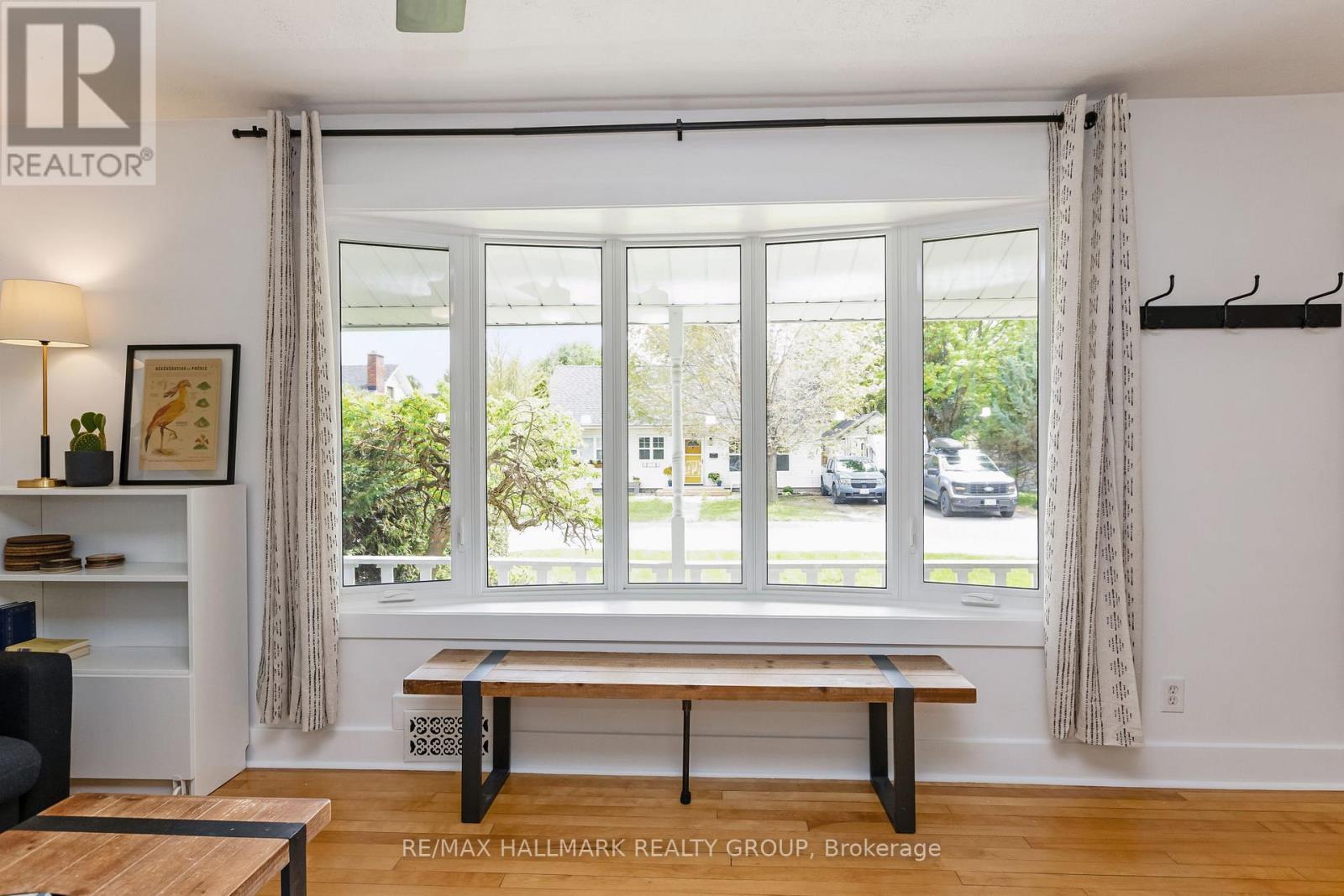 1225 Foxbar Avenue, Ottawa, Ontario  K1V 6V4 - Photo 12 - X12379750