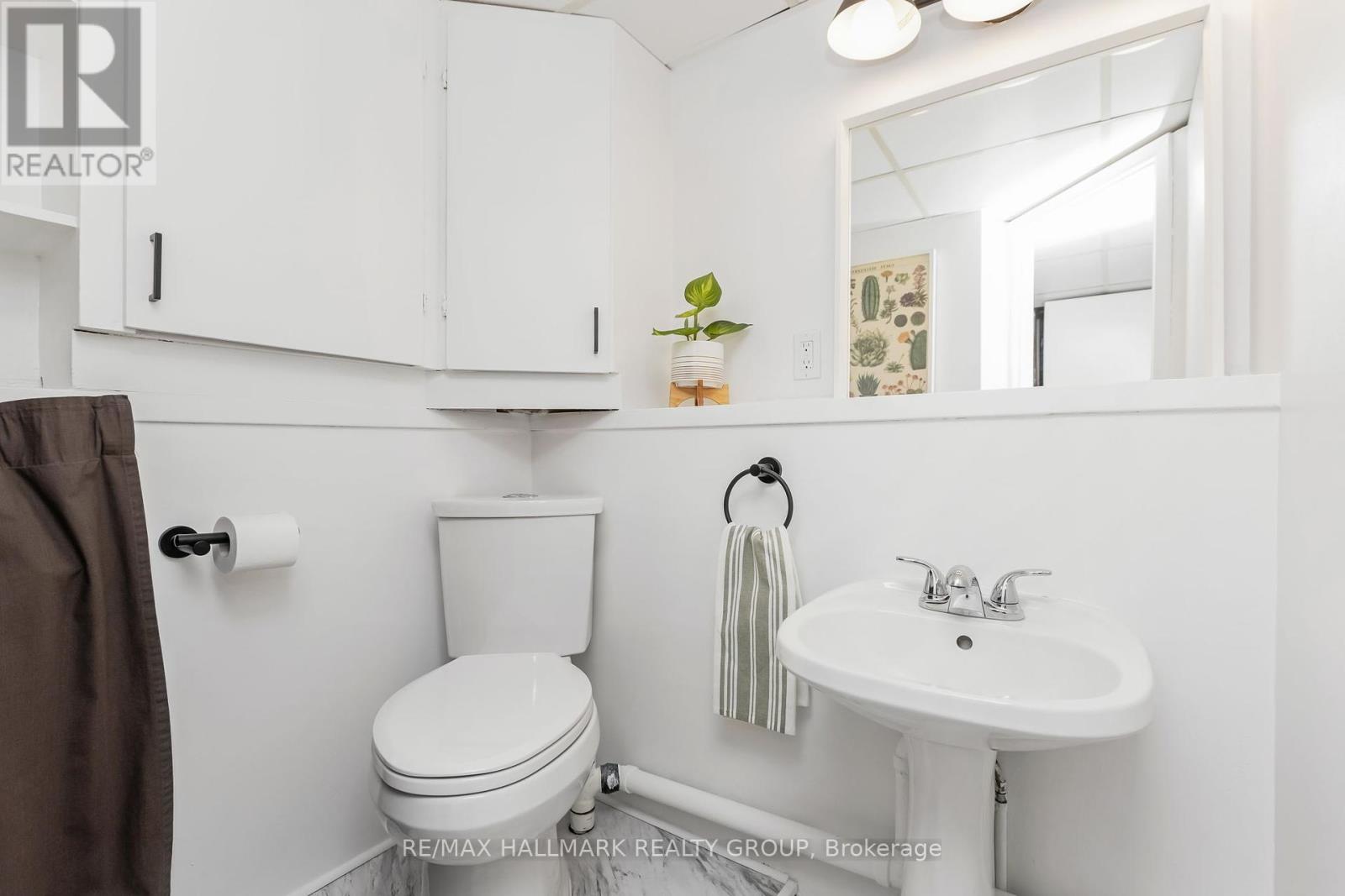 1225 Foxbar Avenue, Ottawa, Ontario  K1V 6V4 - Photo 26 - X12379750