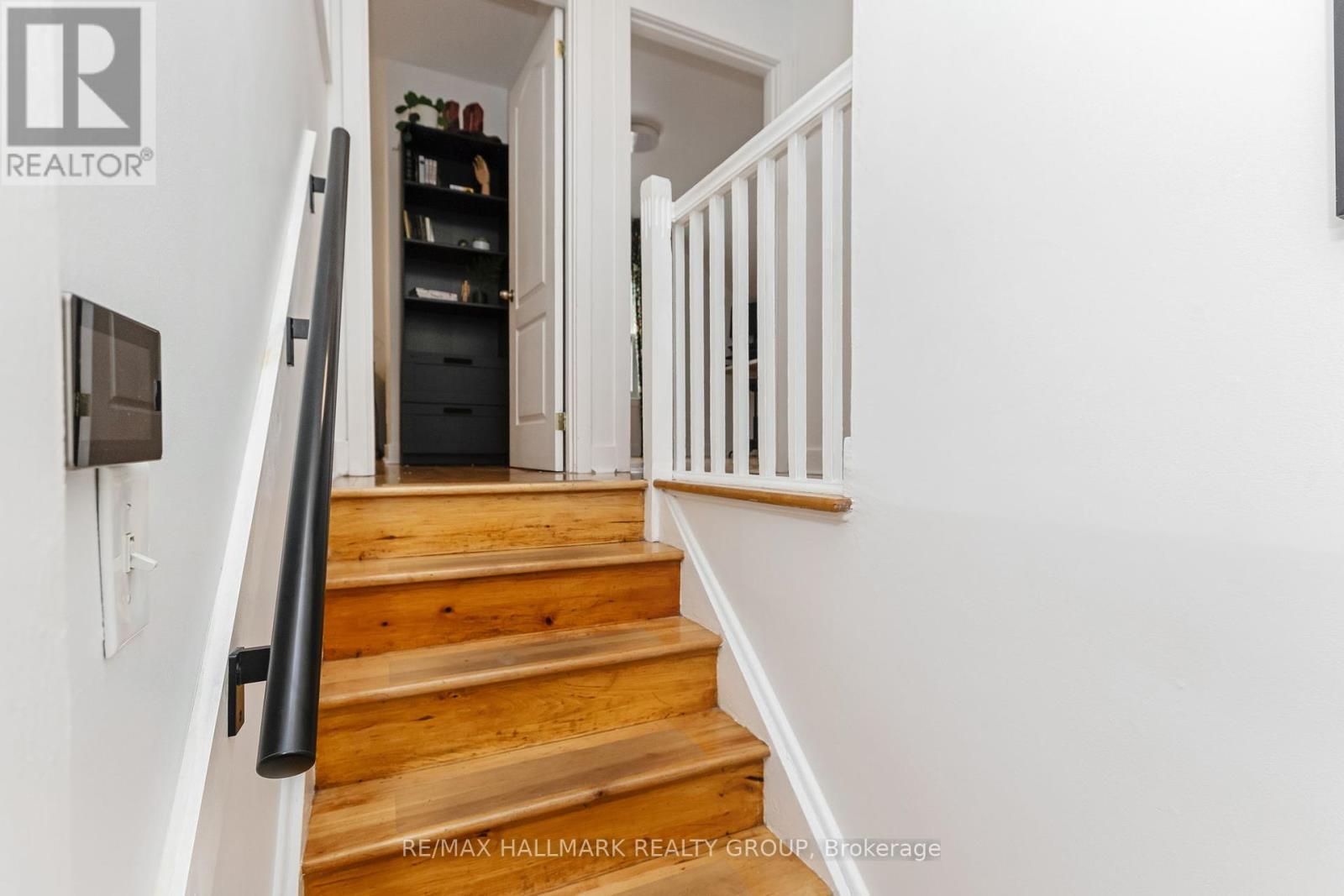 1225 Foxbar Avenue, Ottawa, Ontario  K1V 6V4 - Photo 27 - X12379750