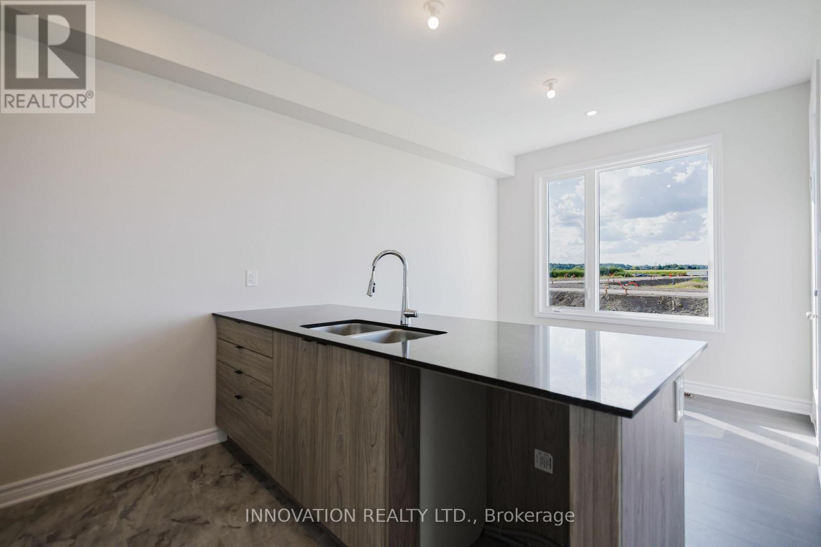 329 Cantering Drive, Ottawa, Ontario  K0A 2Z2 - Photo 11 - X12379766