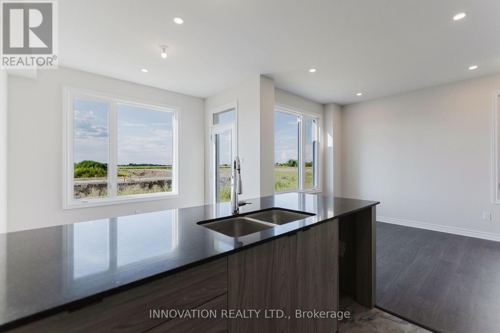 329 Cantering Drive, Ottawa, Ontario  K0A 2Z2 - Photo 15 - X12379766