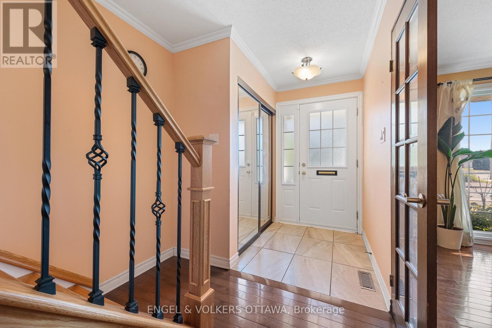 Property at 105 - 302 KINTYRE PRIVATE image 4