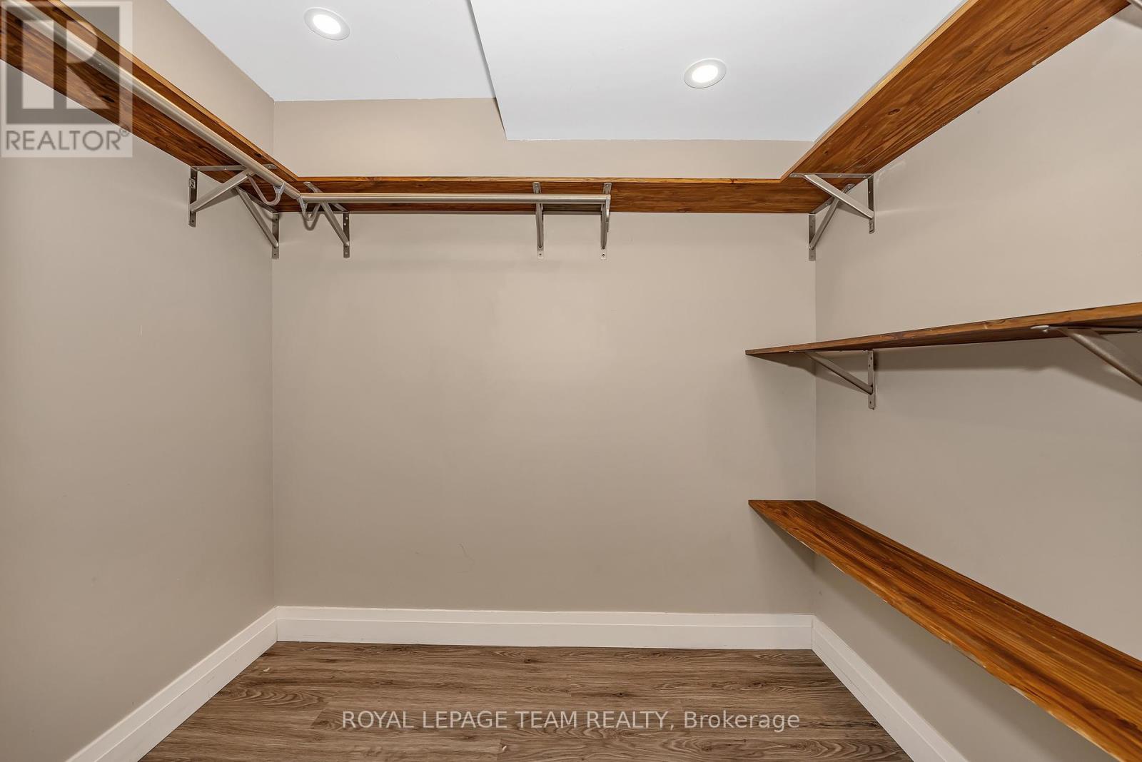 142 Desmond Trudeau Drive, Arnprior, Ontario  K7S 0H1 - Photo 27 - X12379818