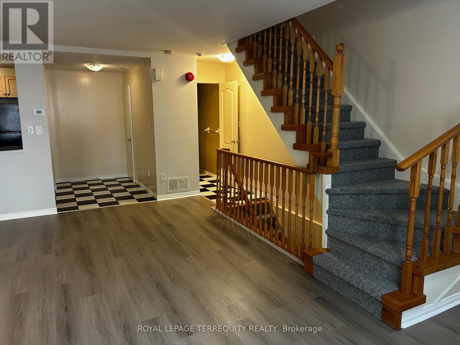 B19 - 108 Finch Avenue W, Toronto, Ontario  M2N 6W6 - Photo 17 - C12374305