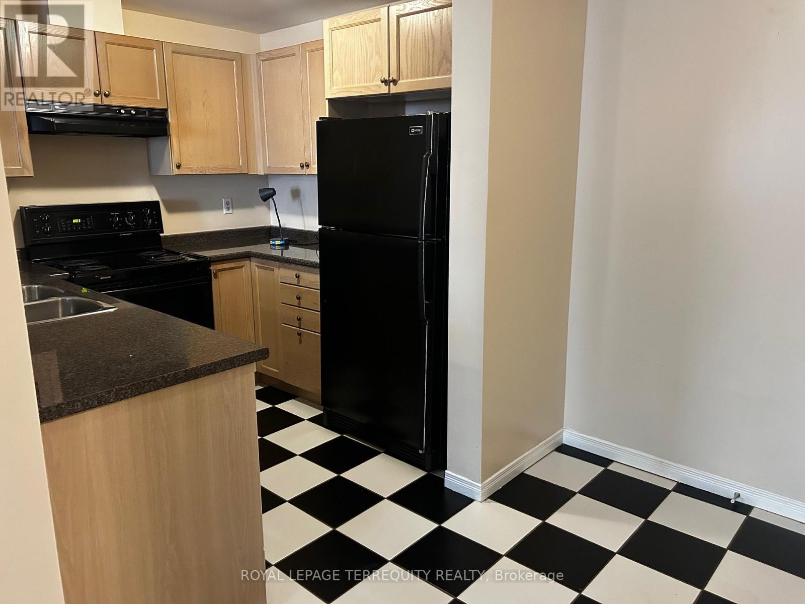 B19 - 108 Finch Avenue W, Toronto, Ontario  M2N 6W6 - Photo 4 - C12374305