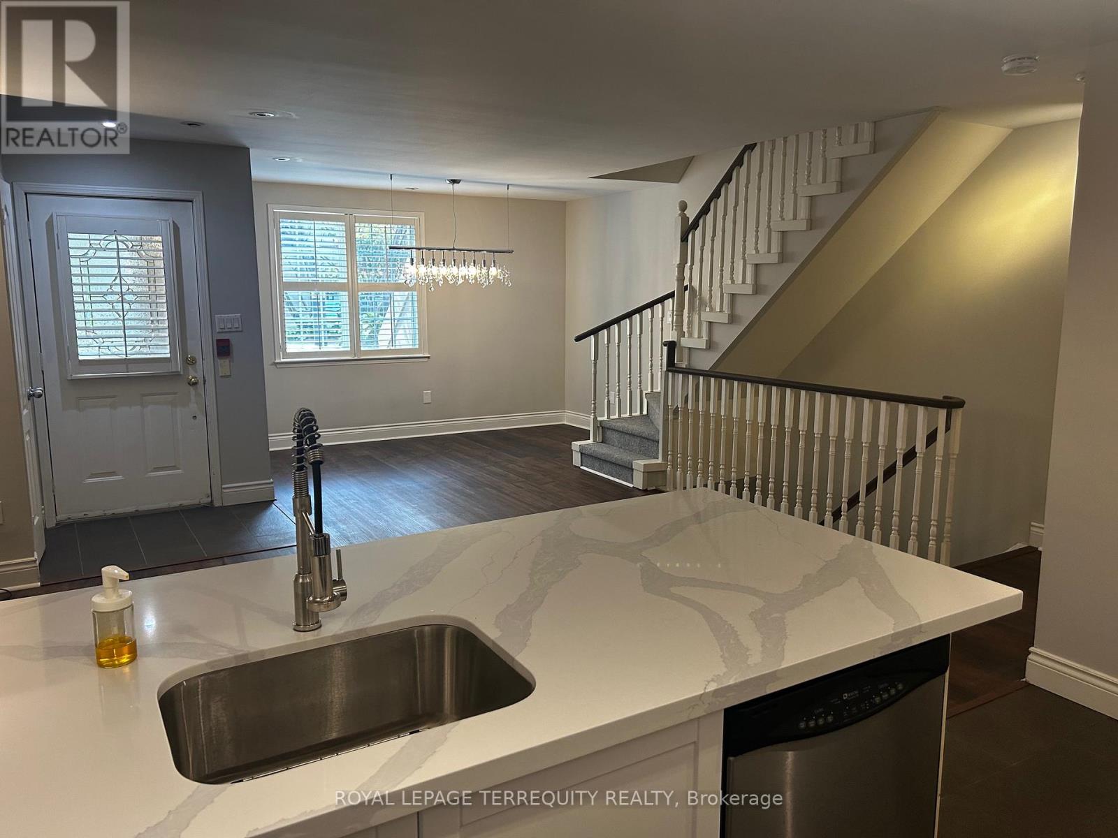 B13 - 108 Finch Avenue W, Toronto, Ontario  M2N 6W6 - Photo 5 - C12374313