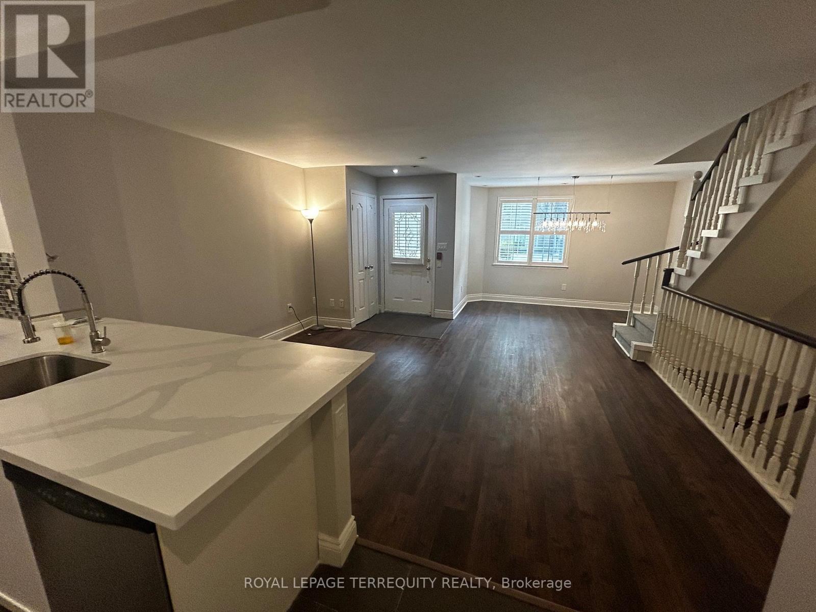 B13 - 108 Finch Avenue W, Toronto, Ontario  M2N 6W6 - Photo 7 - C12374313