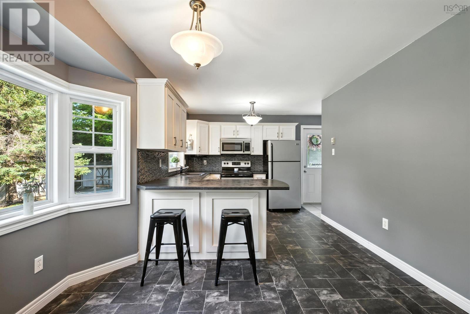 Property at 18 Archibald Drive image 5