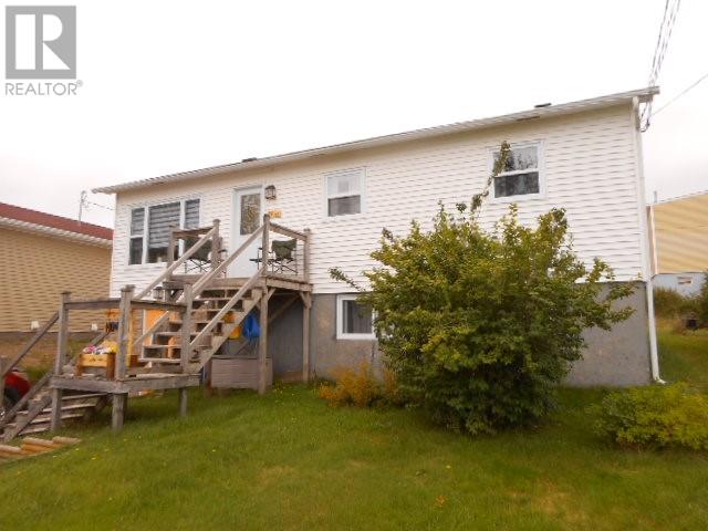 62 Bayview Road, Springdale, Newfoundland & Labrador  A0J 1T0 - Photo 1 - 1289982