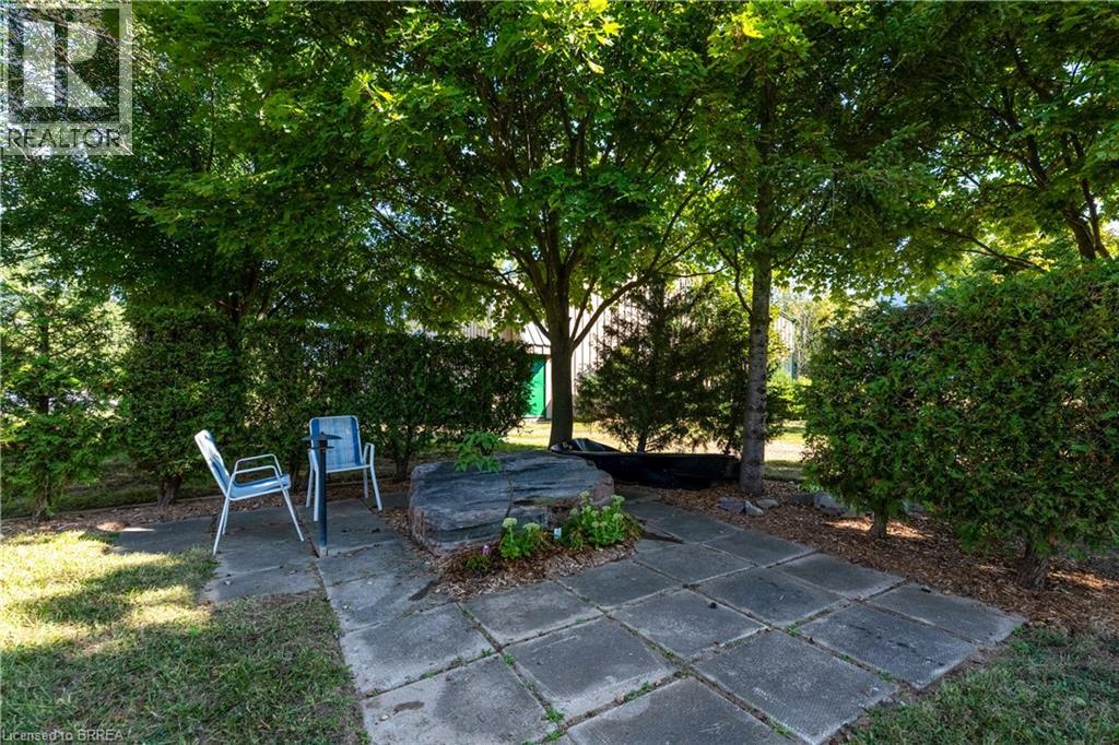 225 Black Walnut Road, St. George, Ontario  N0E 1N0 - Photo 13 - 40762572