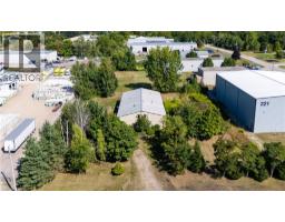 225 BLACK WALNUT Road, St. George, Ontario