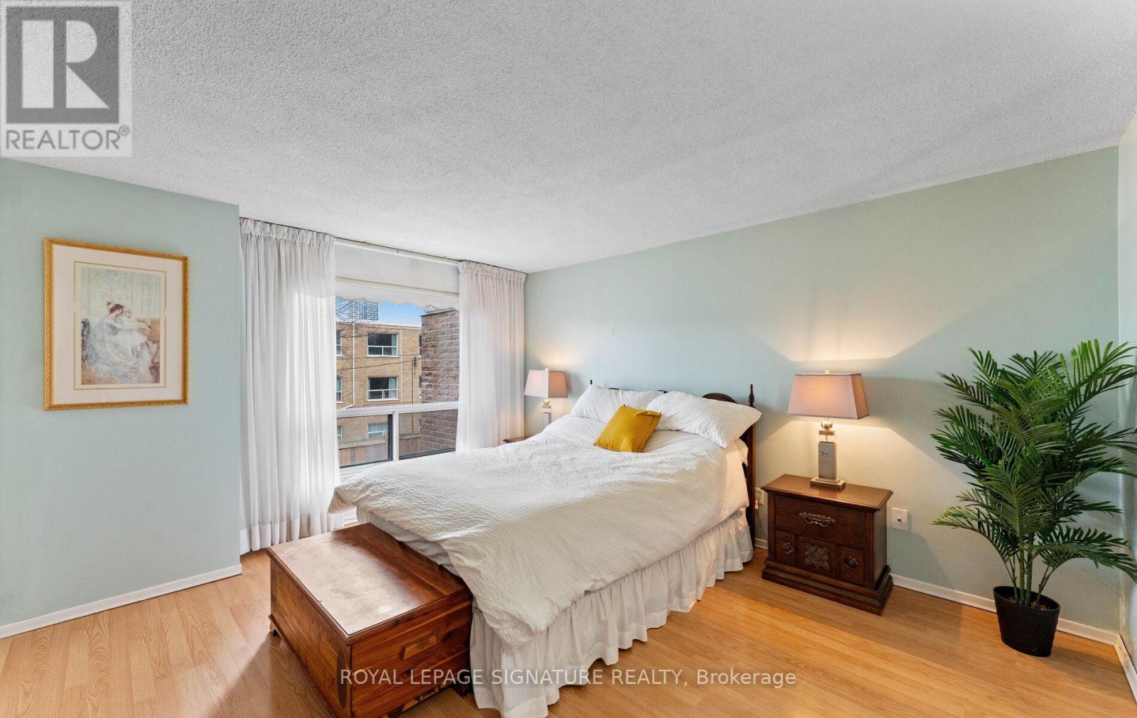 74 Dutch Myrtle Way, Toronto (Banbury-Don Mills), Ontario  M3B 3K8 - Photo 19 - C12379805