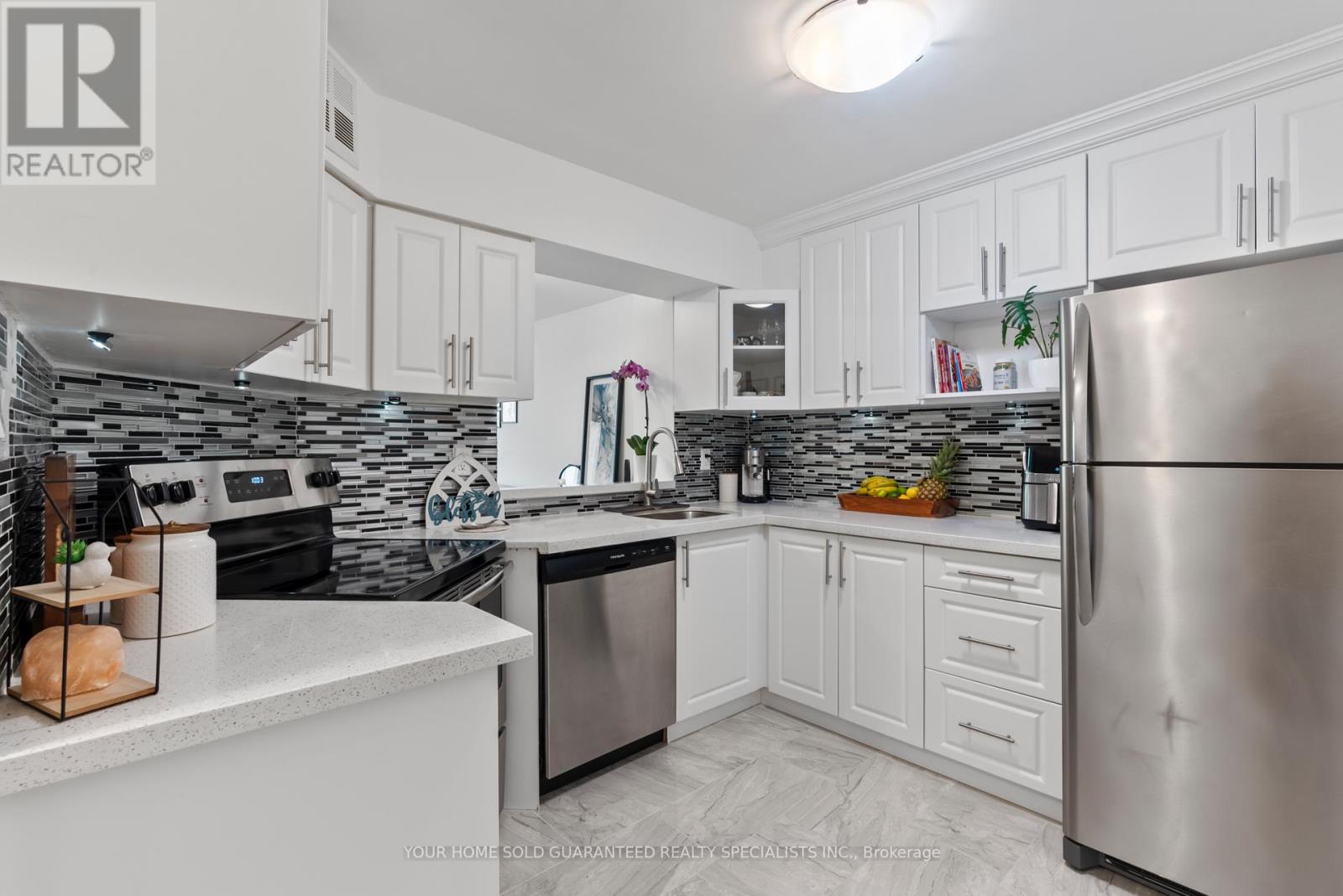 511 - 326 Major Mackenzie Drive E, Richmond Hill, Ontario  L4C 8T4 - Photo 6 - N12379754