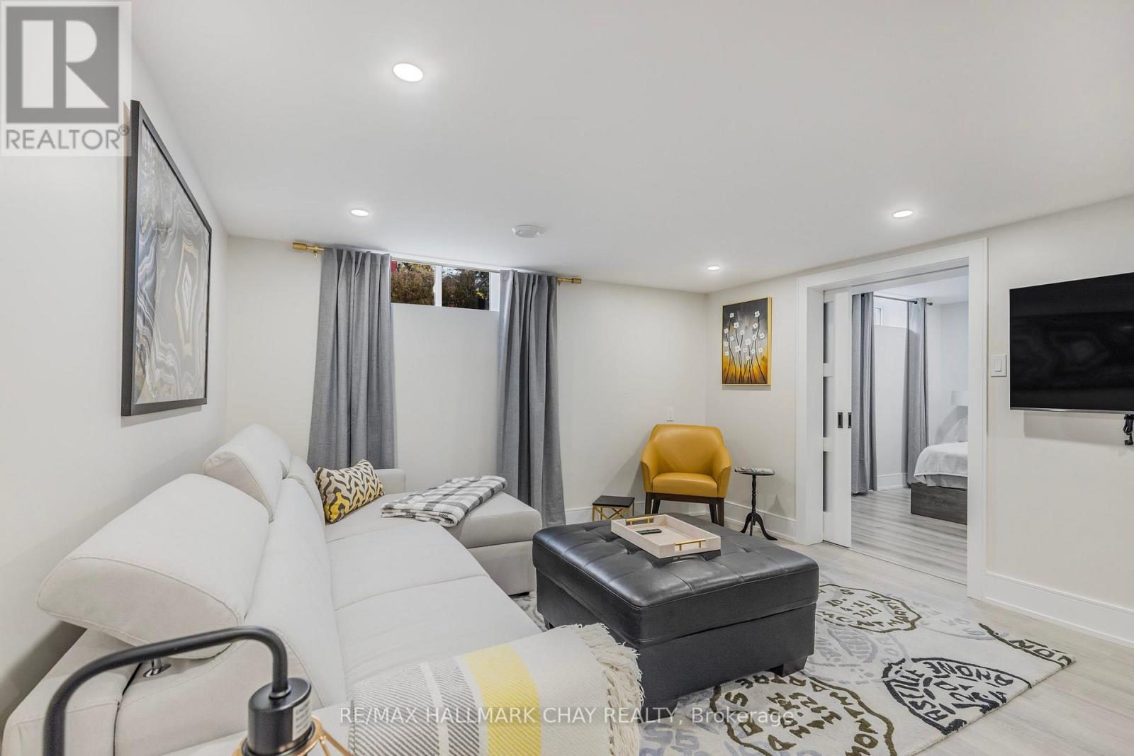 Lower - 12 Tower Court, Bradford West Gwillimbury, Ontario  L3Z 2V2 - Photo 6 - N12379801